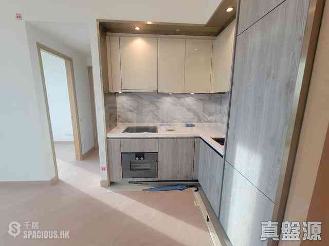 Cheung Sha Wan - Grand Victoria 03