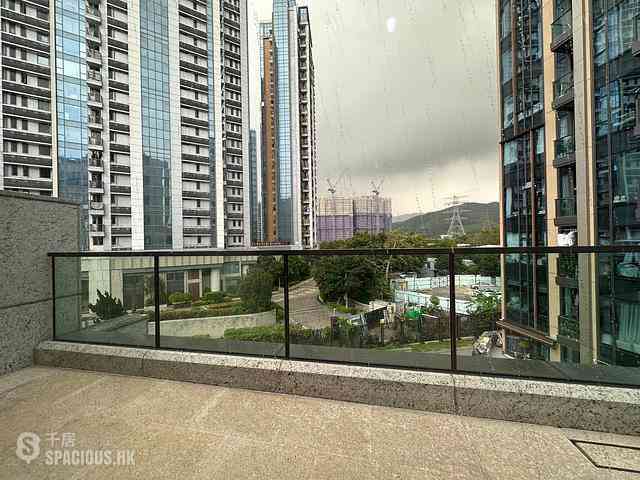 Kam Tin - Crescent Green House 13