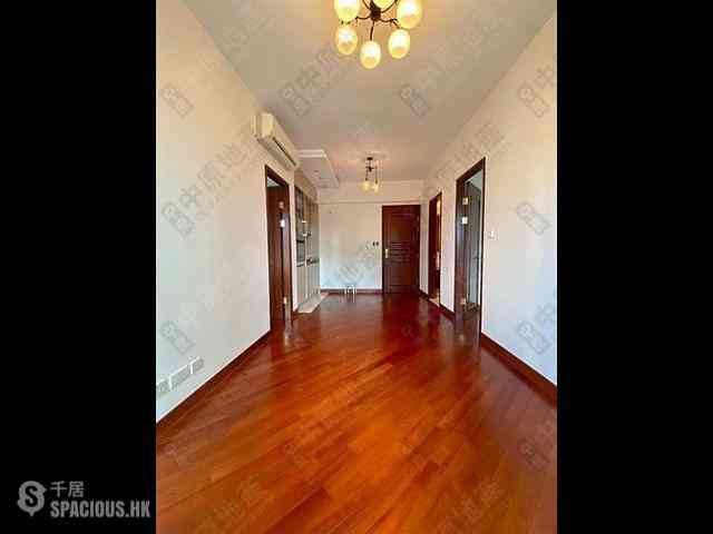 Wan Chai - The Avenue Phase 1 Block 5 03
