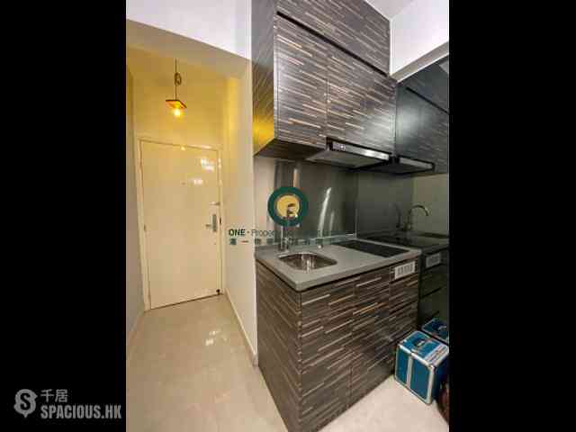 Sai Ying Pun - Wah Lee Building 03