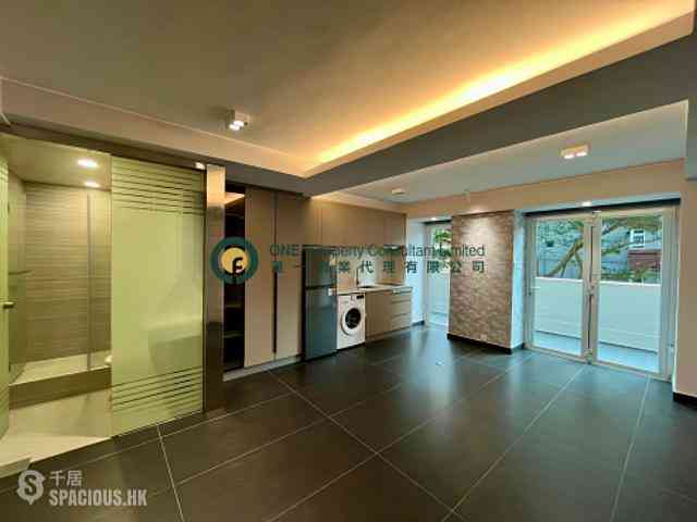 Sai Ying Pun - Wah Fai Court 01