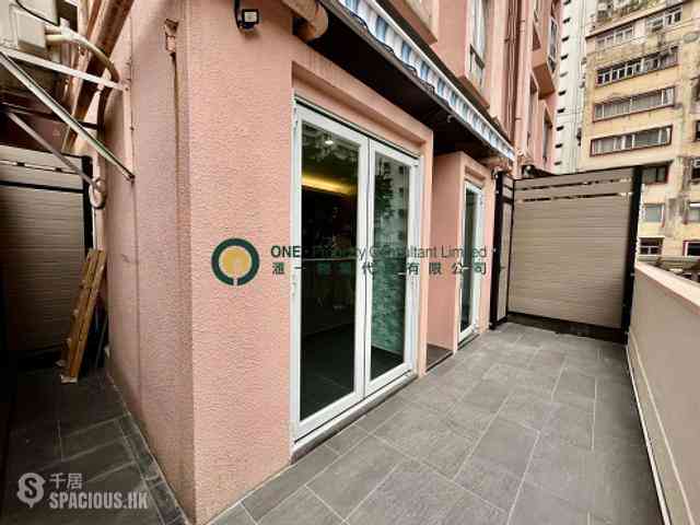Sai Ying Pun - Wah Fai Court 02