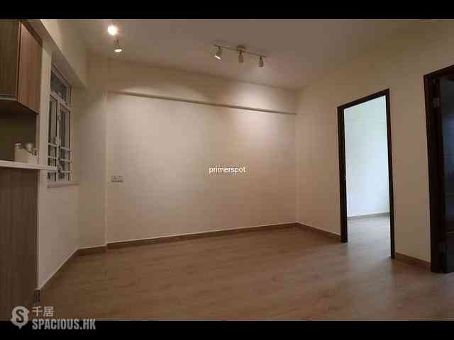 Wan Chai - Hip Sang Building 01