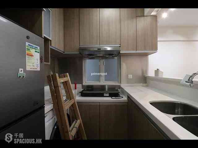 Wan Chai - Hip Sang Building 08