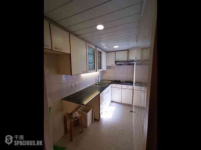 Causeway Bay - Pearl City Mansion Block C 03
