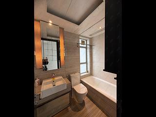 Sai Ying Pun - Island Crest Block 1 05