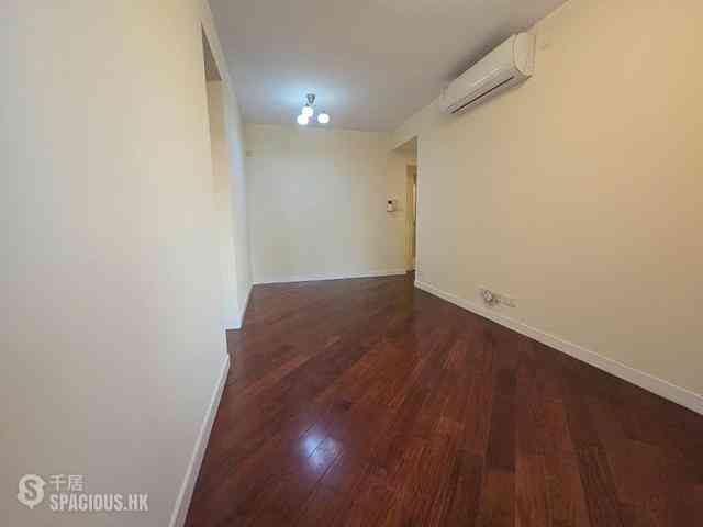 West Kowloon - The Arch Moon Tower (Block 2A) 05