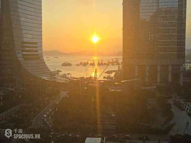 West Kowloon - The Arch Moon Tower (Block 2A) 06