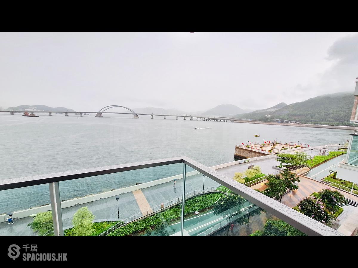 Tseung Kwan O - Monterey 01