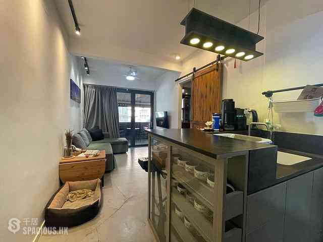 Sheung Wan - Tai Wing House 01