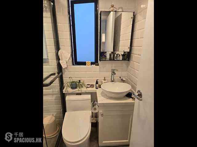 Sheung Wan - The Bellevue Place 08