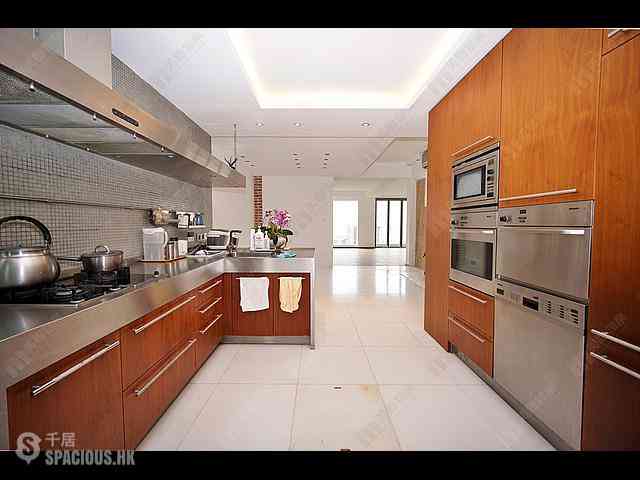 Repulse Bay - Ridge Court 02