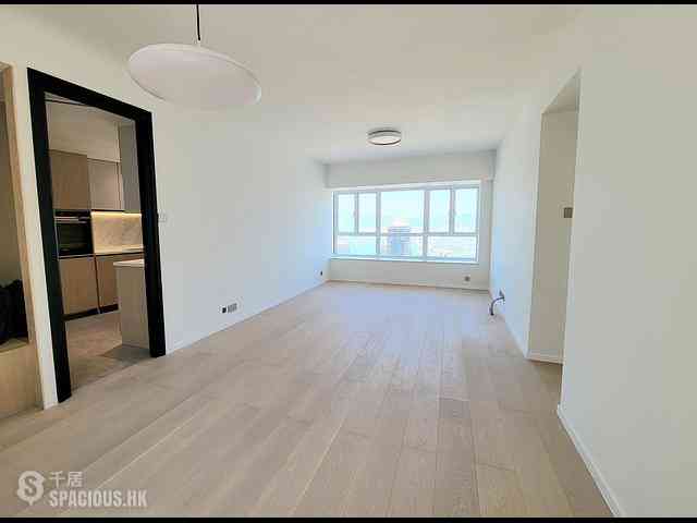 Mid Levels Central - The Grand Panorama 01