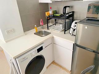 Central - 48, Gage Street 02