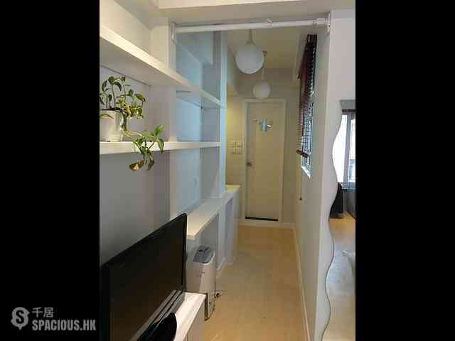 Central - 48, Gage Street 08