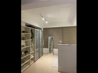 Central - 48, Gage Street 03
