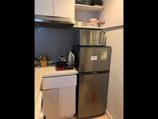 Central - 48, Gage Street 06