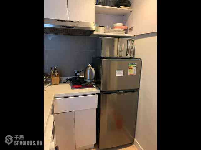 Central - 48, Gage Street 06