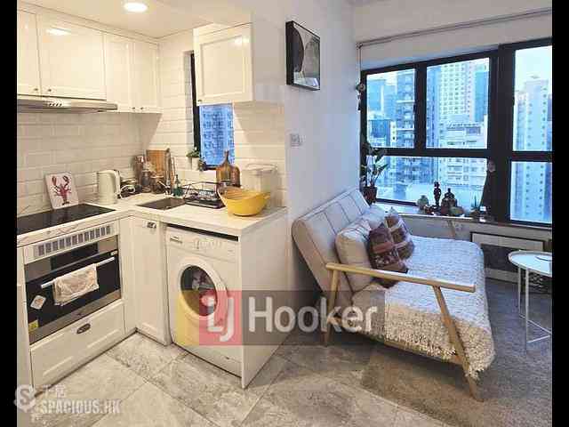 Sheung Wan - The Bellevue Place 01
