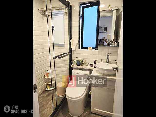 Sheung Wan - The Bellevue Place 07