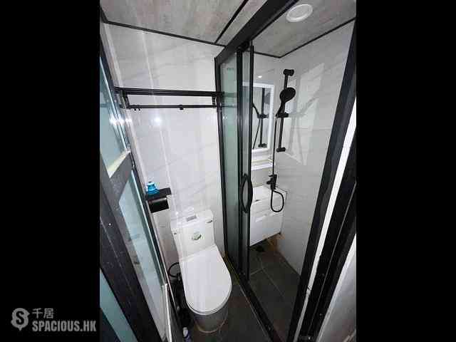 Tsim Sha Tsui - Comfort Building 07