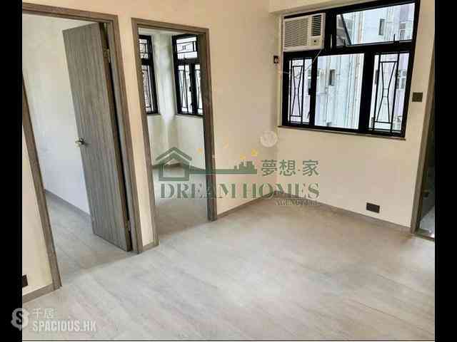 Sai Ying Pun - Fu Moon Building 02