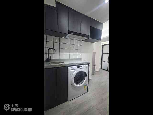 Mong Kok - Yuen Fat Building 03