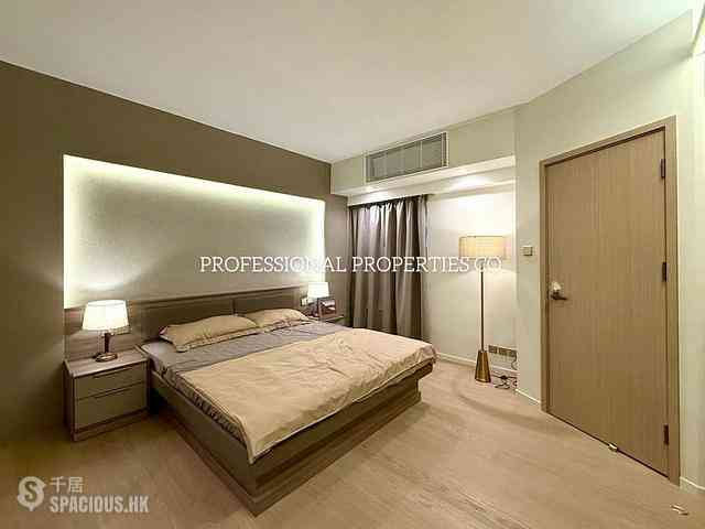 Mid Levels Central - Elegant Terrace 06