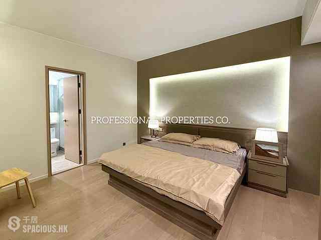 Mid Levels Central - Elegant Terrace 07
