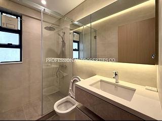Mid Levels Central - Elegant Terrace 12