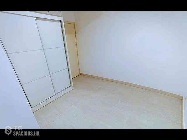 Sai Ying Pun - Wah Lee Building 08