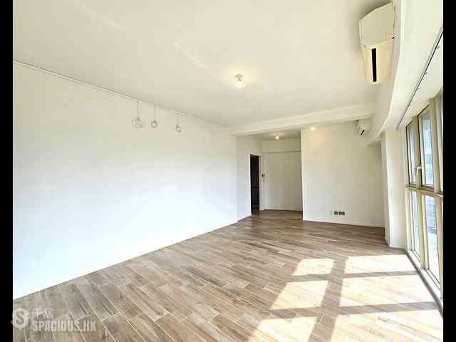 Mid Levels Central - St. Joan Court 04