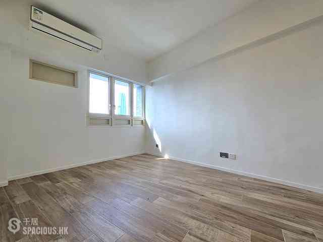 Mid Levels Central - St. Joan Court 06