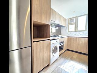Mid Levels Central - St. Joan Court 09