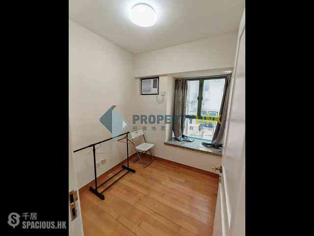 Sheung Wan - Queen's Terrace 05
