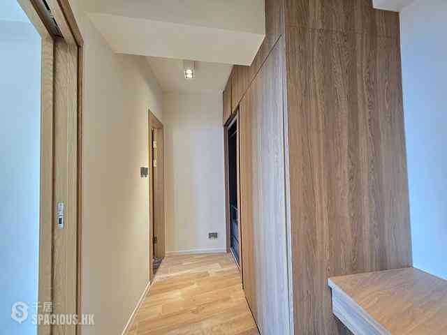 Mid Levels Central - St. Joan Court 08