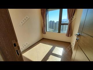 Tseung Kwan O - The Wings IIIB 04