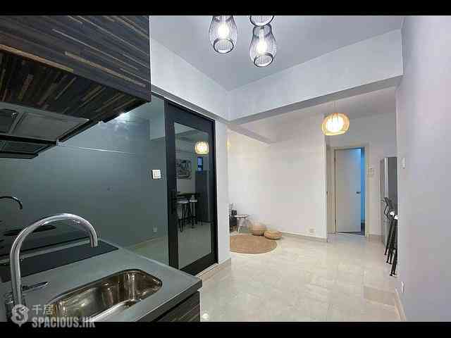 Sai Ying Pun - Wah Lee Building 07