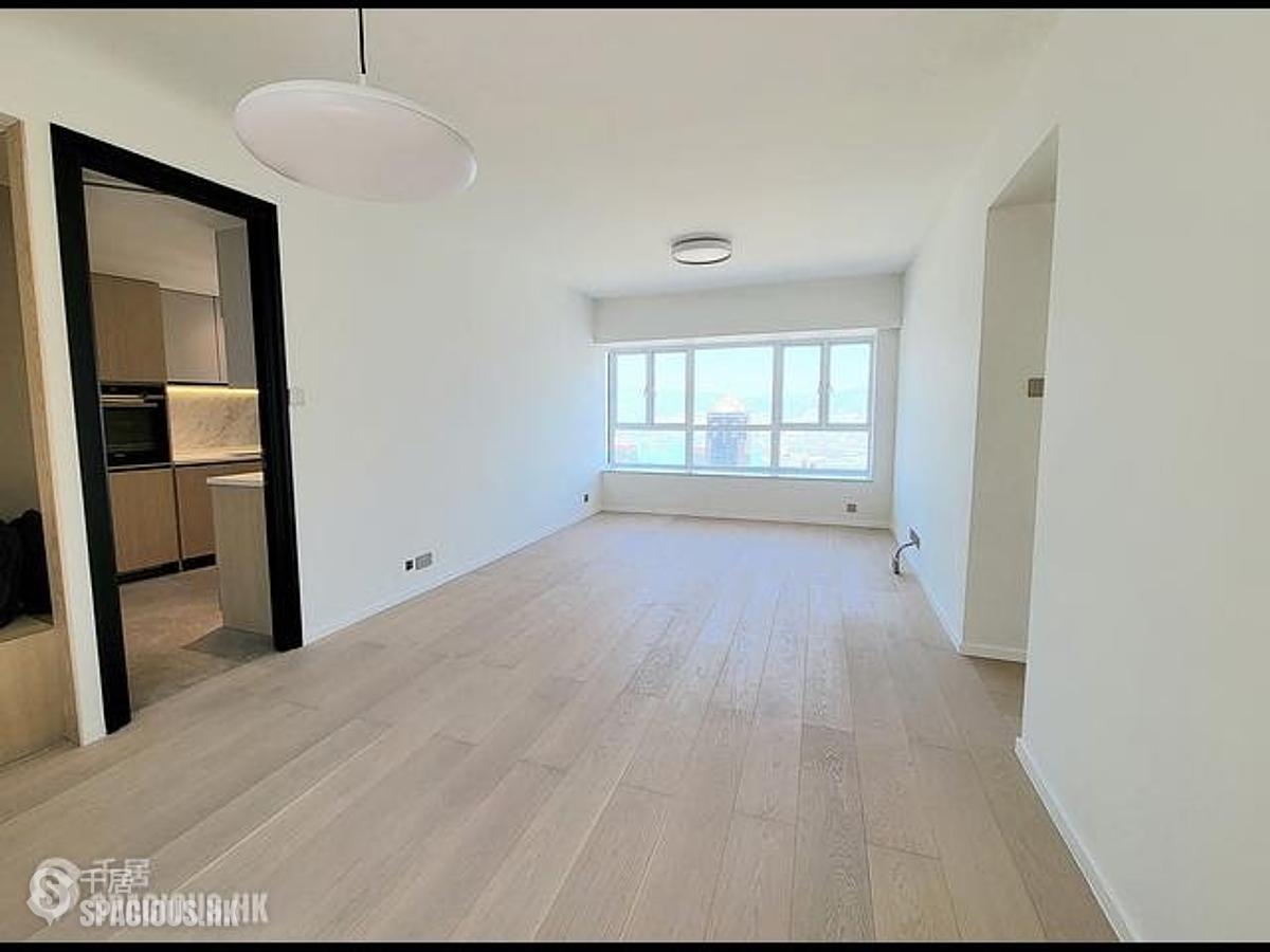 Mid Levels Central - The Grand Panorama 01