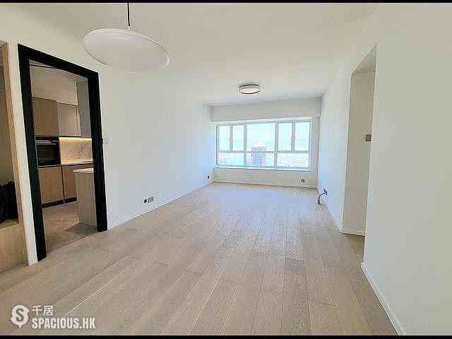 Mid Levels Central - The Grand Panorama 01