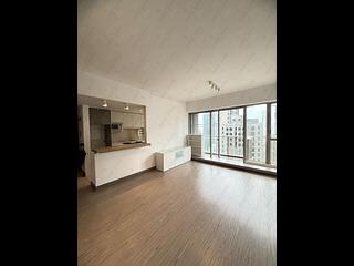 Sai Ying Pun - Island Crest Block 1 22