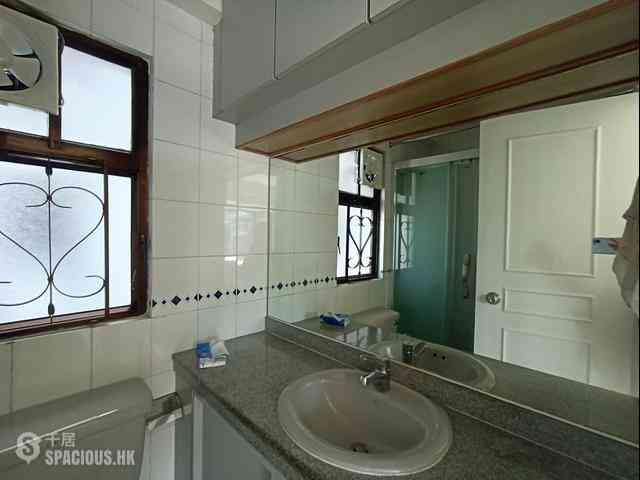 Sai Ying Pun - Kwong Fung Terrace 05