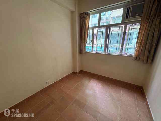 Sai Ying Pun - Hing Wah House 02