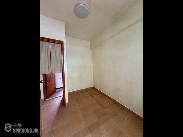 Sai Ying Pun - Hing Wah House 06