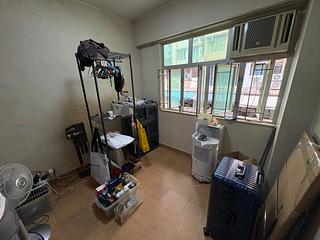 Sai Ying Pun - Hing Wah House 09