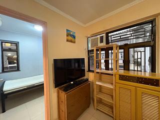 Sai Ying Pun - Tung Cheung Building 08