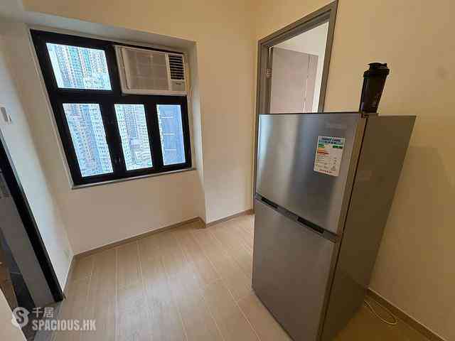 Sai Ying Pun - Rich Court 02