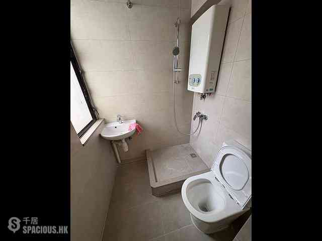 Sai Ying Pun - Rich Court 06