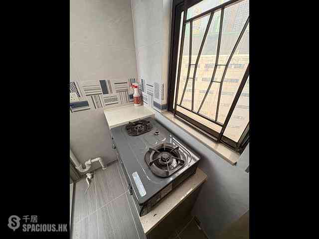 Sai Ying Pun - Rich Court 10