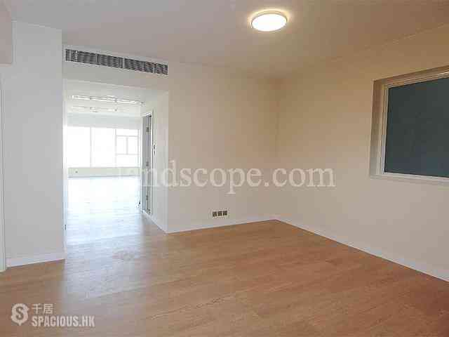 Stubbs Road - Leon Court 04